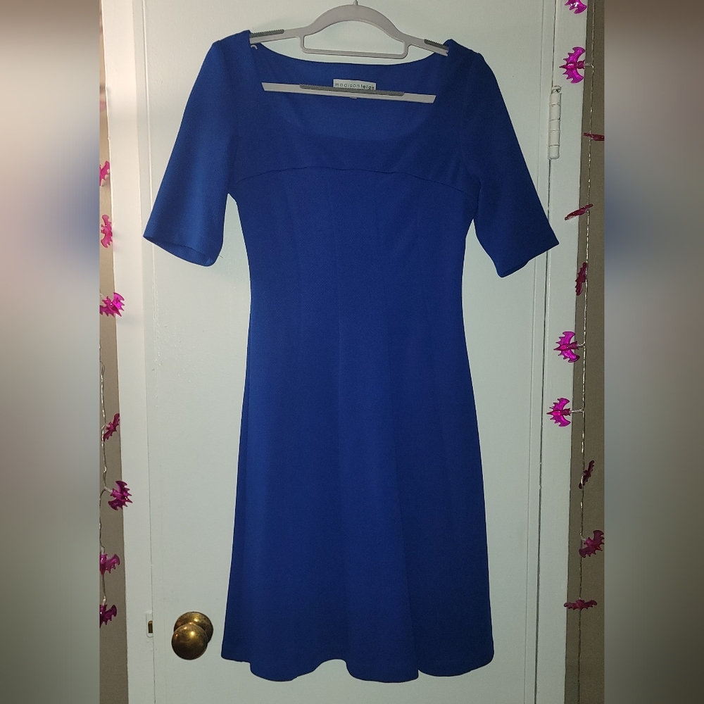 Stunning royal blue dress size 6